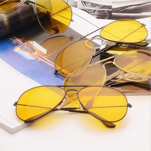 แว่นตากันแดดสำหรับขับรถกลางคืน เลนส์สีเหลือง ป้องกันรังสียูวี 400 กรอบโลหะคุณภาพสูง ขายส่ง - Product Image 4