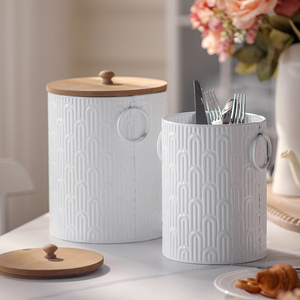 Recipiente Metálico para Almacenamiento de Artículos de Cocina, Café y Comedor, con Tapa de Madera - Product Image 2