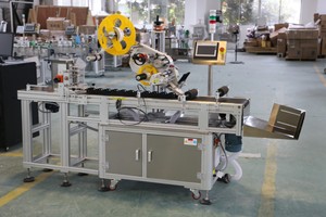 Máquina Etiquetadora Automática de Bolsas SKILT con Alimentador, Fabricante de Máquinas Etiquetadoras de Bolsas <span class=keywords><strong>Desde</strong></span> 1998 - Product Image 3