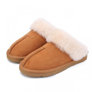 2024 pantoufles moelleuses <span class=keywords><strong>en</strong></span> fourrure floue personnalisées <span class=keywords><strong>en</strong></span> gros pour les femmes-pantoufles de neige chaudes <span class=keywords><strong>en</strong></span> peluche à plate-forme d'hiver - Product Image 2