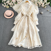 Robe Femme Dentelle Amincissante Broderie Rétro Nouvelle Mode Automne 2026 en Gros pour Boutiques