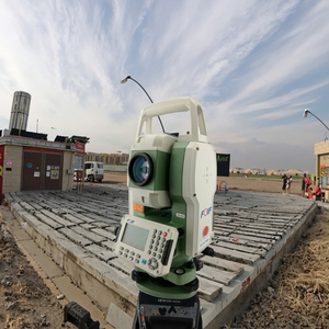 Estación Total Electrónica Profesional FOIF RTS112R10+ con Pantalla LCD, Clasificación IP66, Construcción de Aluminio, Aumento de 30x - Product Image 2