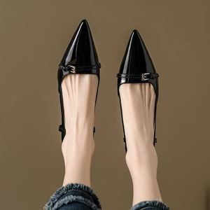 Nouvelles sandales d'été françaises à bout pointu en PU à talon bas pour femmes, escarpins rétro à talon fin et bride arrière, sandales à talon haut - Product Image 5