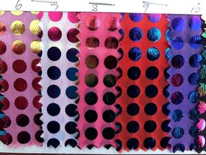 Tela estampada de papel de aluminio reflectante con lunares metálicos Tela de escenario iridiscente - Product Image 4
