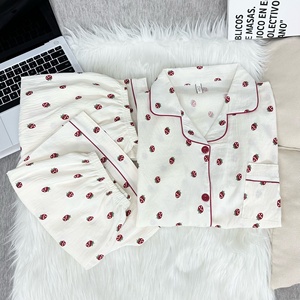 Nuevo Conjunto de Pijama de Tres Piezas para Mujer, Estilo Coreano Simple, Estampado de Fresas en Algodón Nube, Estilo Lindo, Verano, ODM, Ropa de Casa de Fábrica - Product Image 4