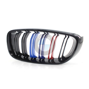 กระจังหน้า BMW F34GT สีดำเงา ลายเส้นคู่ สไตล์ M ช่องดักอากาศ สำหรับอัพเกรดกันชนรถซีรีส์ 3 ปี 2014-2016 - Product Image 2