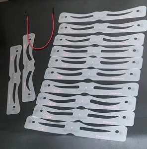 Pas cher prix 12 ensembles dans un sac pochoirs de maquillage de conception mixte pour la peinture en gros timbres à sourcils pour les débutants en maquillage - Product Image 4