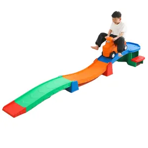 热销儿童滑块三段式轨道滑板车婴儿平衡车小孩骑在车上车轮小塑料车