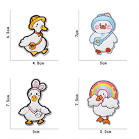 Fournisseur d'usine Patch de broderie Patchs de broderie de vêtement de canard de dessin animé Patchs brodés thermocollants