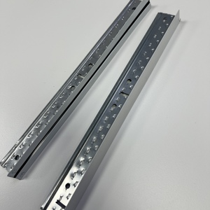 Composants de grille de <span class=keywords><strong>plafond</strong></span> au design moderne : Cadre de grille suspendue en T, profilés en T principal, profilés en T transversal et profilés d'angle mural pour la décoration intérieure des plafonds - Product Image 4