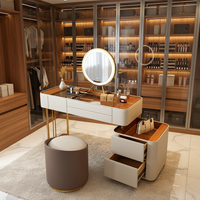 Ensembles de meubles-lavabos modernes haut de gamme en bois massif avec miroir éclairé, fonctionnalités réglables, couleurs et dimensions personnalisables pour chambre et salon