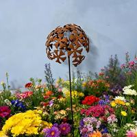 Décoration de jardin rustique en métal en forme d'hortensia – Support autoportant résistant aux intempéries pour extérieur, ornement durable pour pelouse et patio