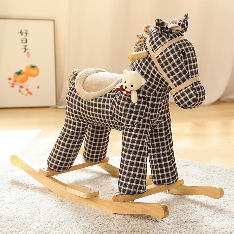 Chevaliers gris et blancs