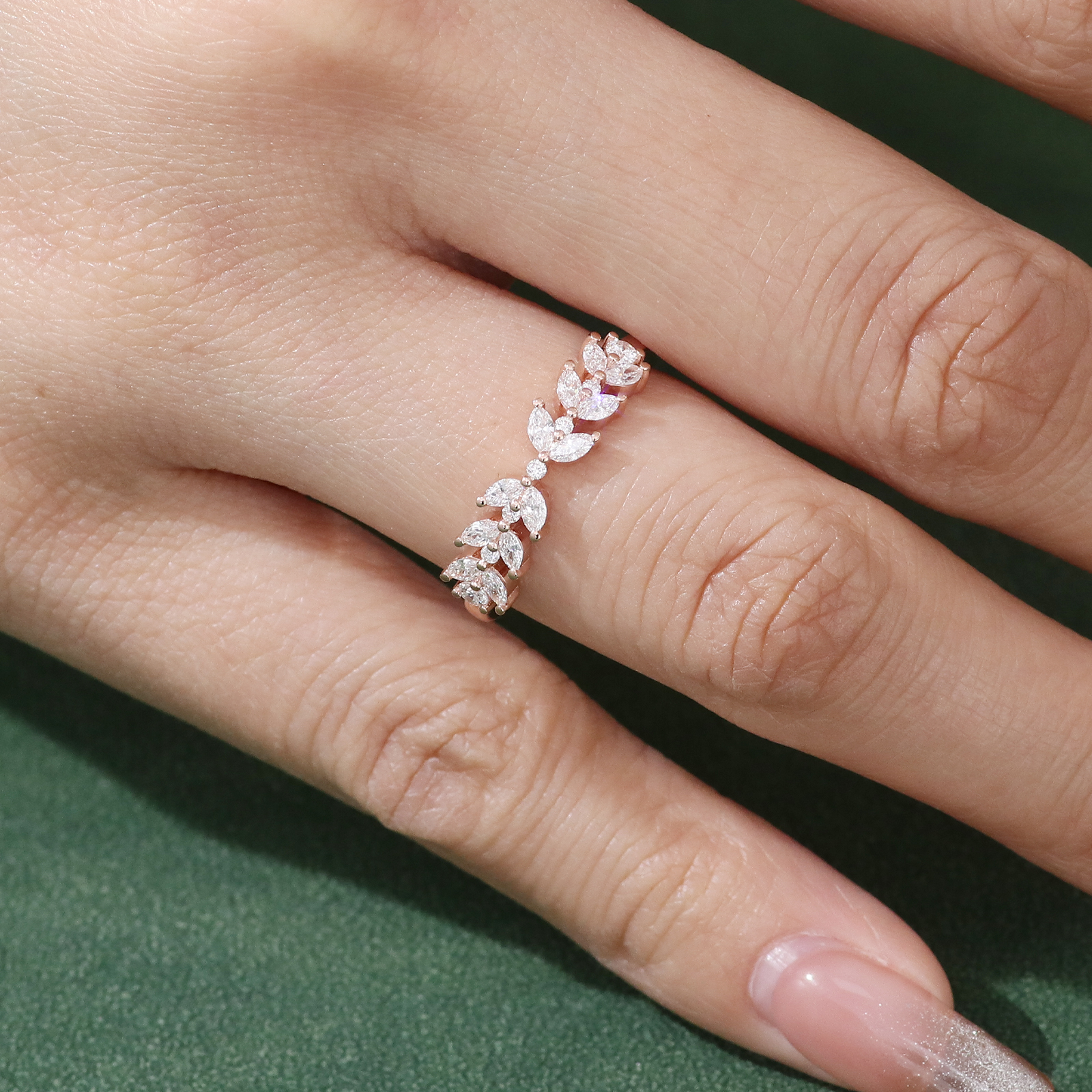 Bague en or rose 14 carats avec diamant de laboratoire