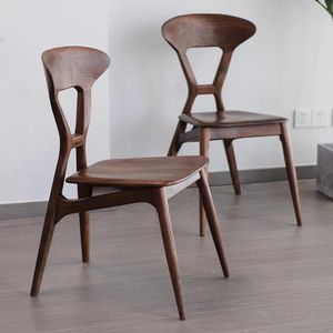 Silla de comedor de madera maciza estilo nórdico color nogal, diseño moderno para comedor - Product Image 1