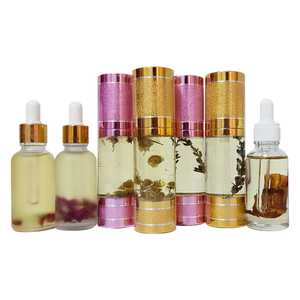 Productos de Higiene Femenina OEM 6g en Caja de Regalo, Incluye Toallitas, Aceite, Spray, Vaginal Pops y <span class=keywords><strong>Gel</strong></span> Vaginal - Product Image 4