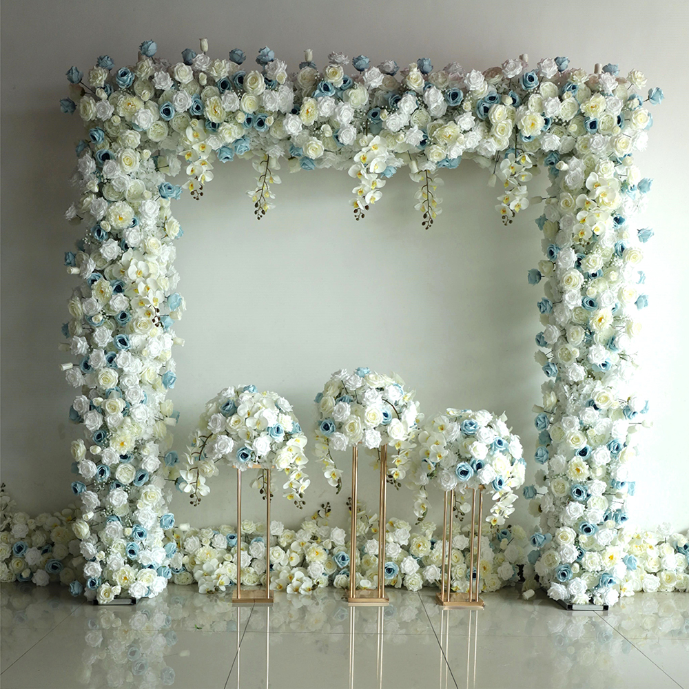 05White embellished with blue arches