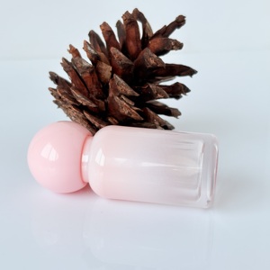 Emballage promotionnel OEM à bas prix pour brillant à lèvres avec bouchon à vis, <span class=keywords><strong>tube</strong></span> de brillant à lèvres avec applicateur pinceau pour soins de la peau et fard à joues - Product Image 1