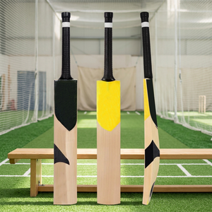 Bate de Cricket de Madera con Diseño Negro y Amarillo, Resistente para Partidos y Entrenamientos - Product Image 4
