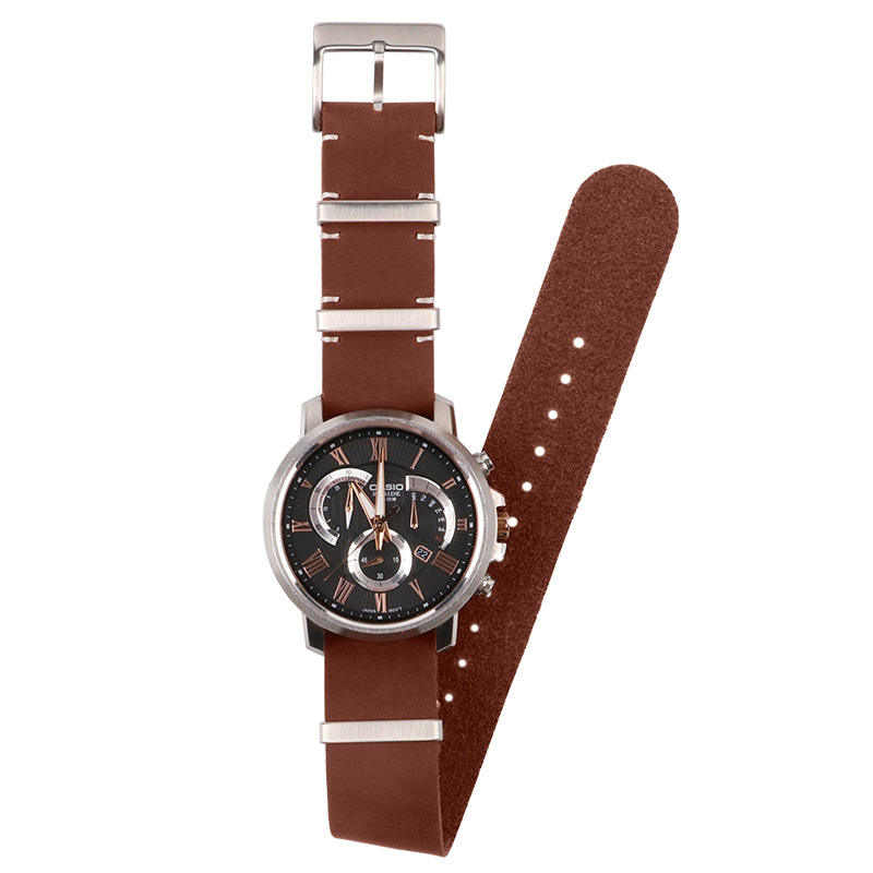 สีน้ำตาล