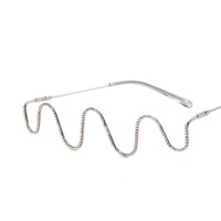 Novedad: Gafas Decorativas de Cristal con Diamantes de Imitación para Mujer, sin Lentes, Montura Metálica Ondulada con Incrustaciones de Diamantes