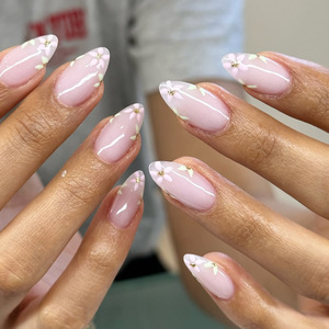 Conception de fleurs <span class=keywords><strong>Pression</strong></span> sur les <span class=keywords><strong>ongles</strong></span> <span class=keywords><strong>Ongles</strong></span> artificiels de luxe French Square Medium Press sur les <span class=keywords><strong>ongles</strong></span> pour les filles - Product Image 4