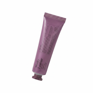 Derma B Narrative Musky Leather 50ml Crema de manos Producto de buena calidad - Product Image 2