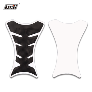 <span class=keywords><strong>Pegatina</strong></span> para tanque de combustible de motocicleta de fibra de carbono 5D, almohadilla <span class=keywords><strong>antideslizante</strong></span> Universal, autoadhesiva negra para Scooter, calle, todoterreno - Product Image 5