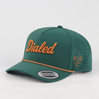 Cappello da Golf Personalizzato OEM con Ricamo 3D Frontale e Logo Laterale, Perforazioni Laser, Asciugatura Rapida