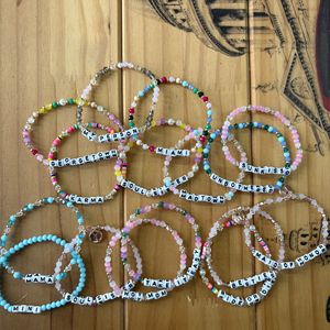 Pulseras Elásticas <span class=keywords><strong>de</strong></span> Cuentas <span class=keywords><strong>de</strong></span> Cristal con Letra Inicial Personalizada, Inspiradas en <span class=keywords><strong>la</strong></span> Fe y el Sueño, para Mamá, Hermana, Hija - Product Image 5