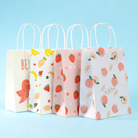 Sac fourre-tout en carton kraft classique, durable, luxueux, écologique, recyclable, avec poignée en corde de coton, logo personnalisé, design de fruits de dessin animé