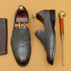 Mocassins en cuir pour homme, style britannique, élégants et décontractés, en cuir de veau. - Product Image 4