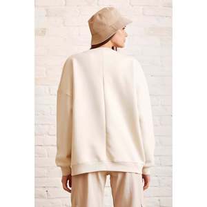 Sudadera de Cuello Redondo Color Crema para Mujer, Informal, Tejida, Transpirable, 320g, Sin Forro - Product Image 1