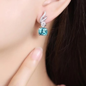 ต่างหูเพชรเม็ดเดี่ยวเคลือบทอง 14K พาราอิบาสังเคราะห์ ขายดี 1 กะรัต 2 กะรัต 3 กะรัต สำหรับผู้หญิง เครื่องประดับงานแต่งงาน - Product Image 2