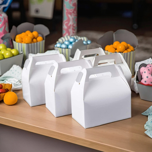 Fabrik-OEM Weiße Geschenkboxen mit Griffen aus Recyclingmaterialien & Schaumstoffeinlage für Hochzeit, Geburtstag, Babyparty - Product Image 2