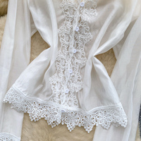 Chemisiers élégants pour femmes, style français, col en V, dentelle, patchwork, manches longues, été, taille cintrée, coupe ajustée