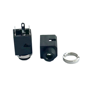 <span class=keywords><strong>Prise</strong></span> audio stéréo personnalisée DAJIANG OEM 3.5mm <span class=keywords><strong>prise</strong></span> <span class=keywords><strong>casque</strong></span> 3 pôles 22.0L M8.0 avec connecteur Jack femelle à boucle filetée - Product Image 3