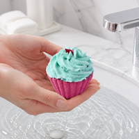 Bak Mandi Busa Spa Organik Buatan Tangan Vegan dengan Minyak Esensial, Bunga Mawar Kering, dan Aroma Cupcake Mewah