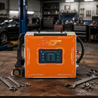 Nouvelle machine de nettoyage au laser pulsé micro-compacte de 500 W, design portable pour le nettoyage des moules en aluminium et des pièces automobiles, élimination de la rouille et de la peinture
