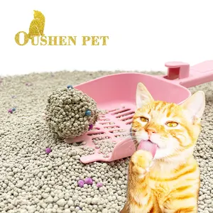 Lettiera per gatti sfusa produzione di bentonite OEM / ODM profumo di lavanda senza polvere forte agglomerante controllo degli odori a forma di palla