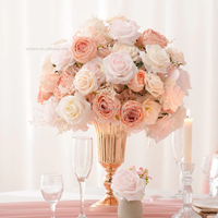 Articles de décoration de mariage de luxe faits à la main en rayonne rouge, adaptés à la décoration du centre de table et à la décoration de table
