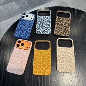 เคสโทรศัพท์ลายเสือดาว XP033 แบบมีกลิตเตอร์ สำหรับ iPhone 18 Pro Max 17 Pro 16 15  บางเฉียบ ป้องกันอย่างดี - Product Image 1