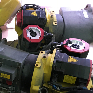 Brazo Manipulador Robótico FANUC A05B-1224-B202 M-10iA 12 - Product Image 3