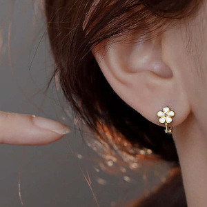 Orecchini Floreali Minimalisti per Donne, Ispirati alle Pitture a Olio, Stile Forestale, Gioielli per Orecchie alla Moda per Uso Quotidiano - Product Image 4