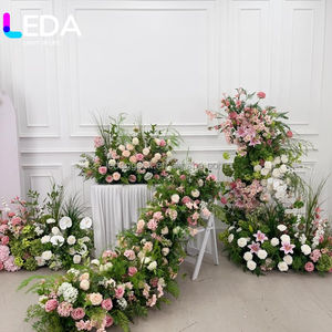 Arche de fleurs artificielles colorées LEDA pour décorations de mariage - Product Image 1