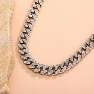 Un collier cubain Miami à rangée unique de 14 mm, populaire et classique, pour les <span class=keywords><strong>rappeurs</strong></span> transfrontaliers dans la mode européenne américaine - Product Image 3