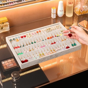 Présentoir à boucles d'oreilles personnalisé en velours et flanelle, grande capacité, plateau de rangement pour bijoux - Product Image 4