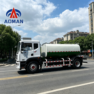 Camión Cisterna de Agua Foton Ligero Diésel 4x2 de 12m para Saneamiento Urbano, Riego de Jardines y Obras de Construcción - Product Image 1
