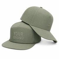Topi Premium 7 Panel Berpinggiran Datar dengan Laser Perforated dan Bordir Kustom untuk Golf dan Lari