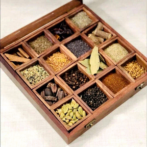 กล่องเก็บช็อกโกแลตและเครื่องเทศสไตล์ไม้ สีน้ำตาลทูโทน ทำด้วยมือ พร้อมช่องใส่ของ 16 ช่อง และช้อน - Product Image 1